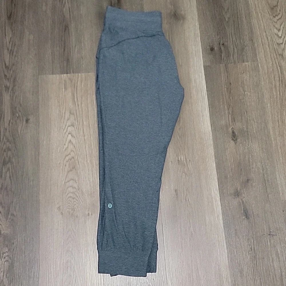 Jogger Crop - Picture 6 of 8